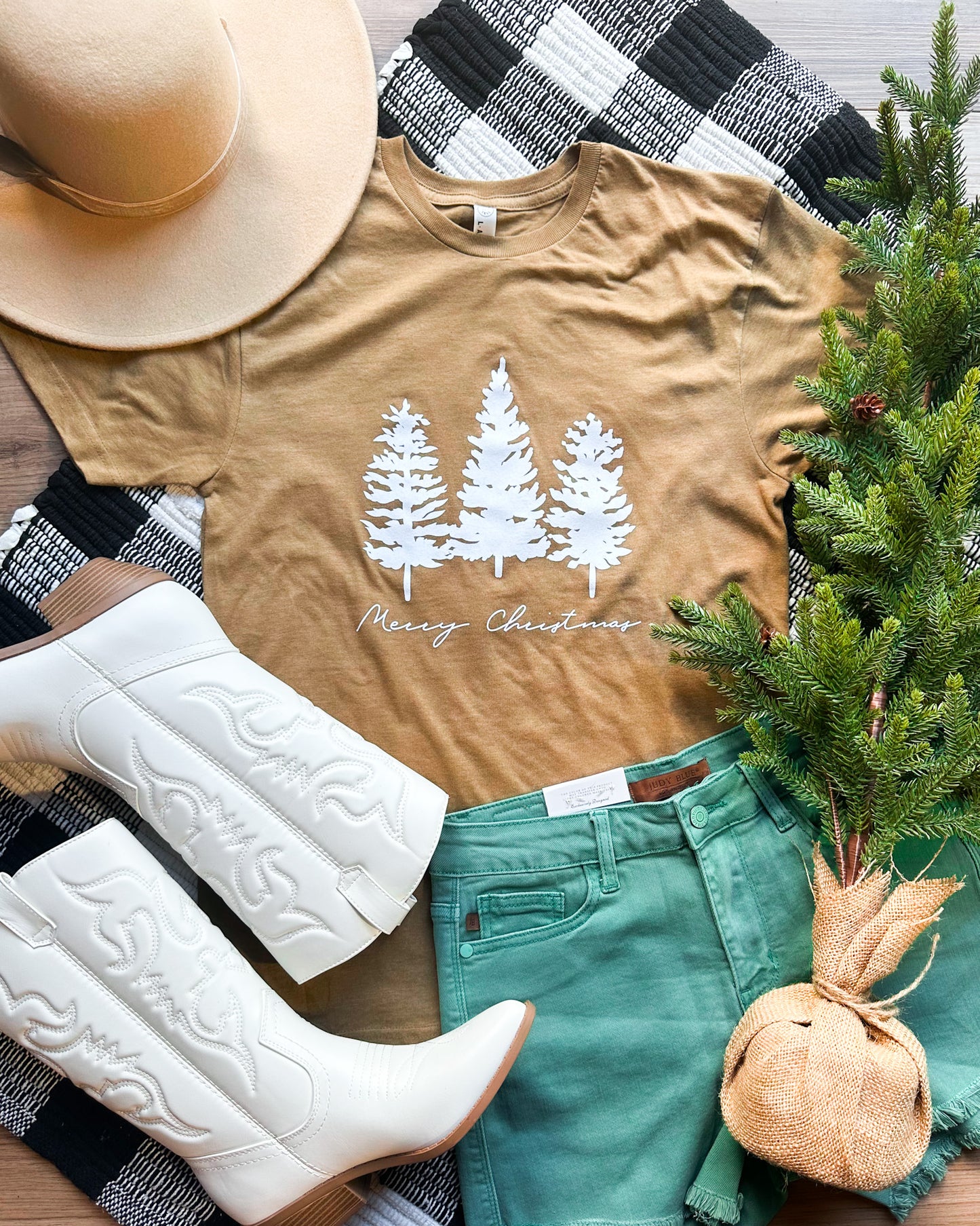 Merry Christmas Vintage Graphic Tee